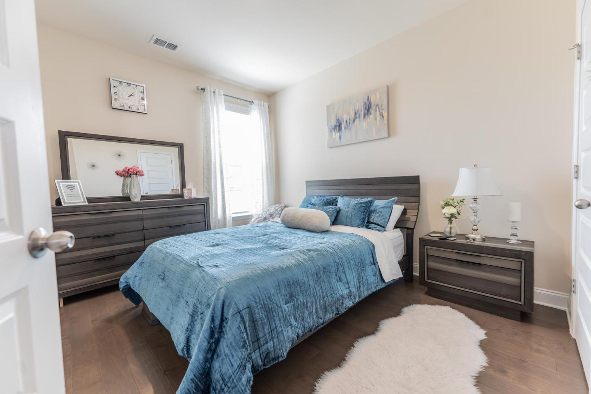 Luxury Bedroom With Private Bath ハンプトン エクステリア 写真